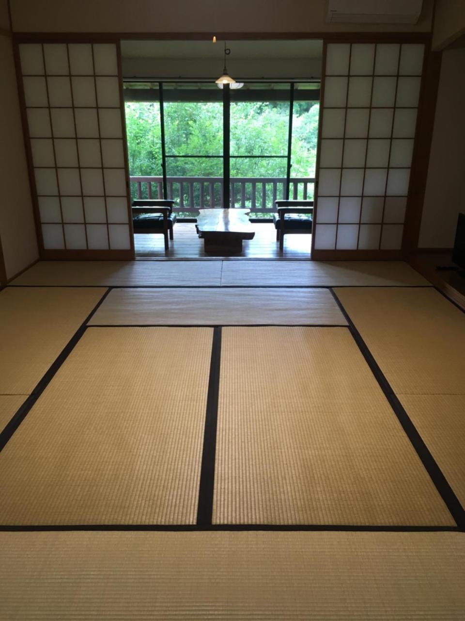 Hotel 山荘 紗羅樹 Syaranoki à Yufu Extérieur photo